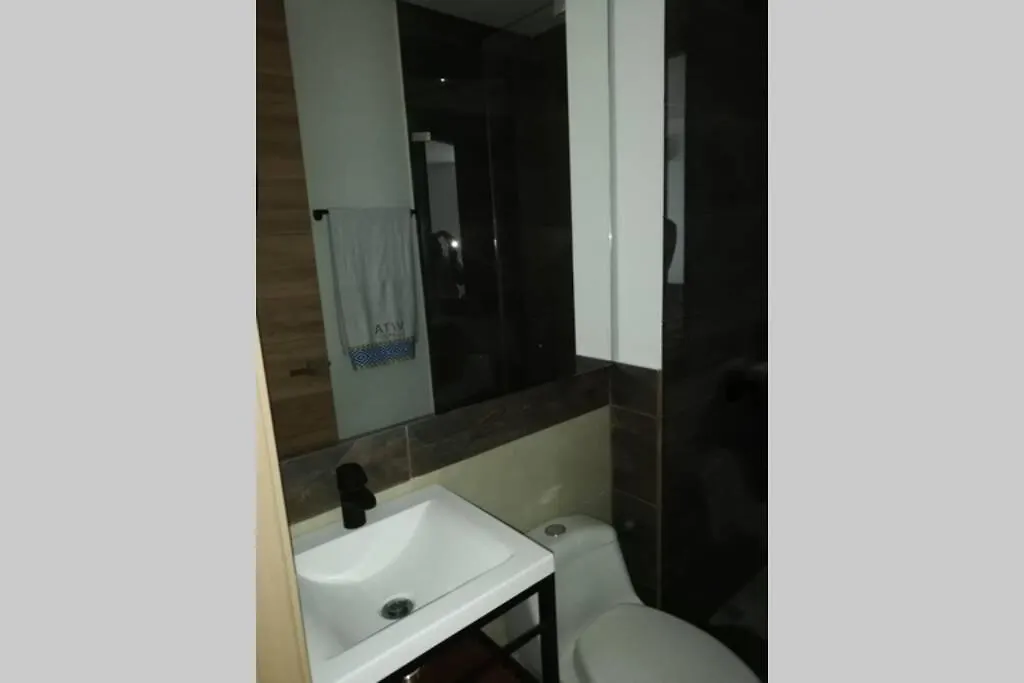 Apartamento En Edificio Full, Rodadero Santa Marta Gaira 0*,
